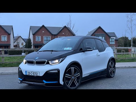 2022 BMW i3s - Image 2