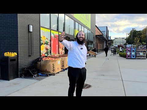 Weekly video with Yossy Brach getting ready for sukkas at the new NUTMEG supermarket