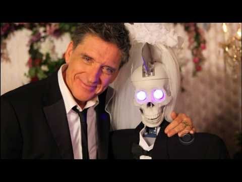 Le Late Late Show avec Craig Ferguson 8/3/2011 Jean Michel Cousteau, Kristen Bell, Jean Reno