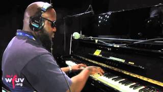 Allen Stone - "Contact High" (Live at WFUV)