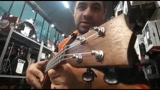 Video thumbnail for Kala ka-smhc Concert Mogno Maciço by Luca Uke