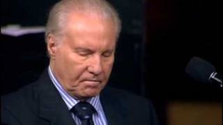 Jimmy Swaggart Playing Piano: I Know My Lord's Gonna Lead Me Out
