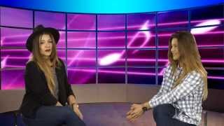 Maria Aguado es entrevistada por Maria Aguado en OkTV
