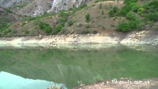 preview picture of video 'Прыжки с тарзанки в горное озеро, Зеленогорье (Арпат) / Bungee jumping in a mountain lake, Arpat'