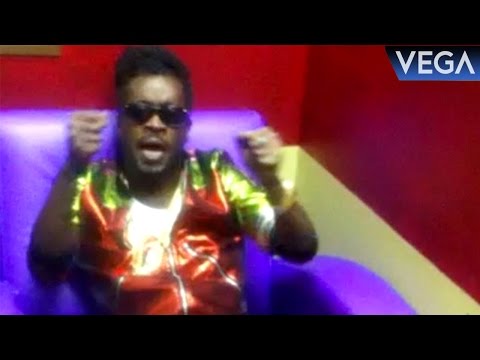 King Beenie Man Champion : King of Dancehall Accept His Dance Challenge