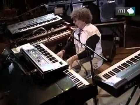 LGT - Miénk ez a cirkusz-Mindenki (Sziget 2007)