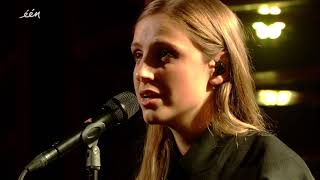 Laura Groeseneken met Love for Both - Cover version 'Amar Pelos Dois' by Salvador Sobral