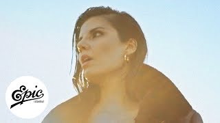 Melis Güven - Hiç Olmuşsun | Official Music Video