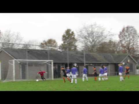 1. Walburgia probeert het eigen doel te raken.