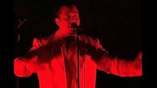 Faith No More - Intro+Collision LIVE