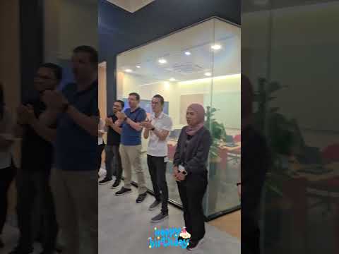 The Office Organised a Birthday Celebration 🎂 for My Colleagues (Idris & Nijar) - I Love Free Cake 😋