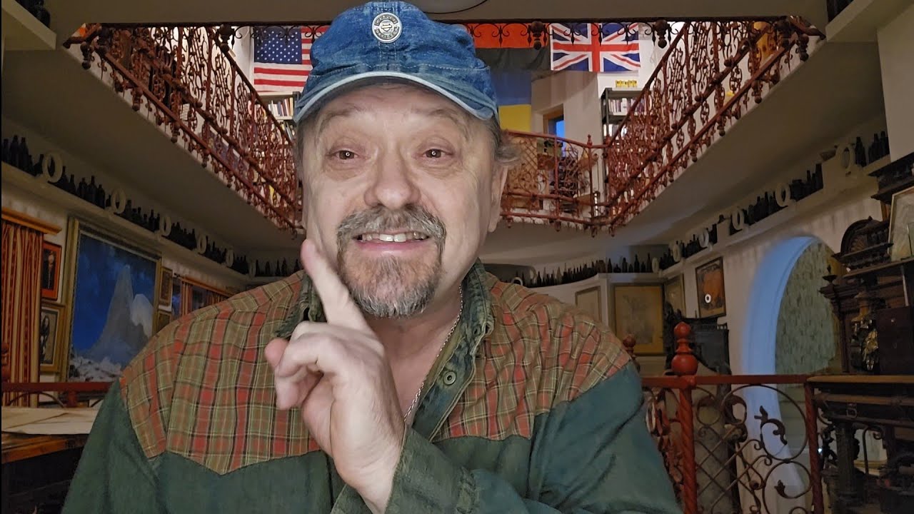 Коломойский банкует, Зеленский очкует, а Скороход это персонаж из Вия, Гогол?