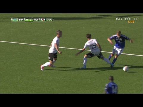 Sundsvall ropar på straff efter Gerzics fällning - TV4 Sport