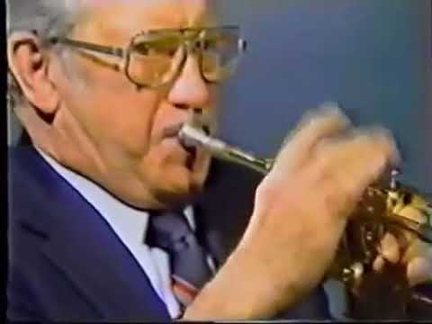 Claude Gordon plays three-octave chromatics 4x in one breath