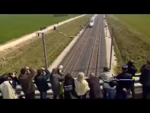 Fastest Train..||574 km/h-watch the top left speed..
