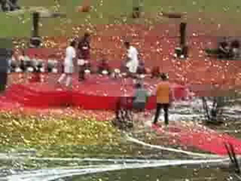 Ronaldinho presentazione - palleggio con i freestyler