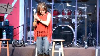 Susie McEntire sings San Antonio Rose.