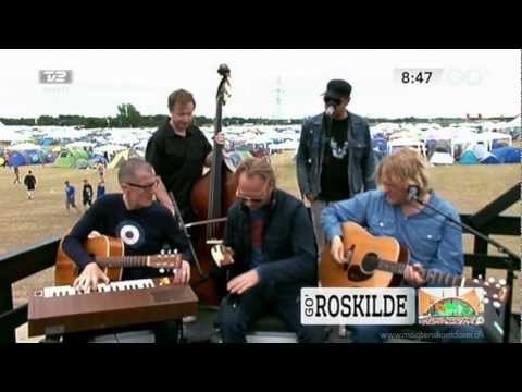 Magtens Korridorer - Imperiet Falder (Live @ Roskilde 2012)