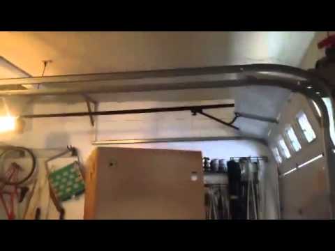 garage door opener 152