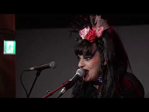 Nina Hagen - Links – wo das Herz schlägt