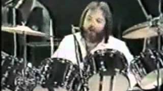 Elvis drumer Ronnie Tutt solo 1977