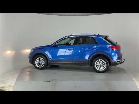 Volkswagen T-Roc DESIGN 1.0 TSI MANUAL **FULL BLAC - Image 2