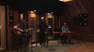 &quot;SIX DAYS ON THE ROAD&quot; (Unplugged) - Sawyer Brown