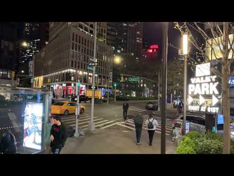 New York City Live Midtown Manhattan Saturday Night!