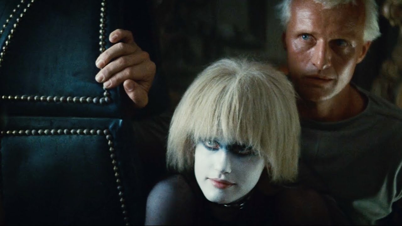 When the cast & crew fu***** hate the director