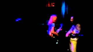 Neruda - Russian Red