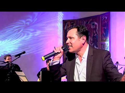 PAVEL VÍTEK - Hlaď mě a líbej