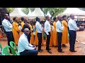 Tanzama Walivyoingia Kuimba Wimbo Mpya Wa MAJI YA UZIMA Maganzo Sda Choir Katika Meza Ya Bwana