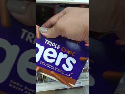 CADBURY FINGERS TRIPLE CHOCOLATE #shorts #mybloopers #chocolate