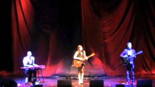 ROXANNE EMERY - COLD HEART (LIVE@ THE ROYAL FESTIVAL HALL)