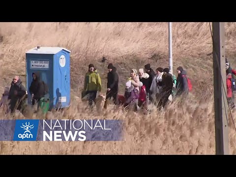 Thousands more people fleeing Ukraine | APTN News