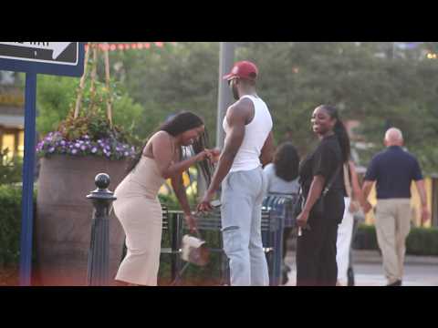 How To Talk To Attractive Girls As A Shy Introvert (LIVE DEMO)