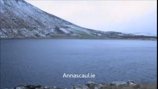 preview picture of video 'Annascaul Lake, Annascaul Village, Dingle Peninsula, Co Kerry, Ireland.'