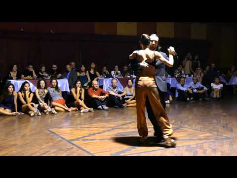  Adelma Rago  and  Peppe di Gennaro  are  dancing  to  the  tango  "  Dos Fracasos  "  by  Miguel Caló  at  Winter Tango Napoli  in  2015