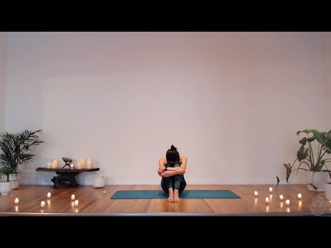 Coast Flow Yoga 30min Candlelight Flow