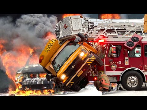 TOP IDIOTS Trucks Smashing Into Cars | Big Ship Crash | Tow Truck Gone Wrong