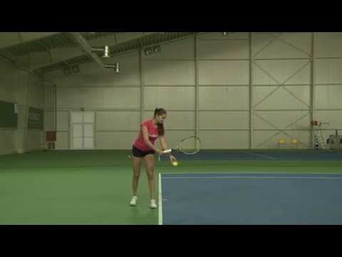 Chantal Škamlová - tennis practice