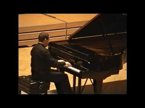 Schumann: Symphonic Etudes Op. 13 (Areg Simonyan)