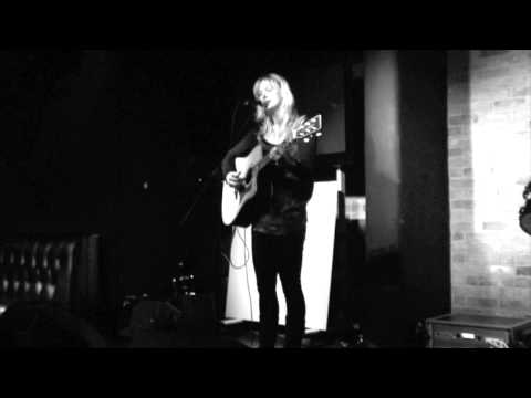 Suzie Latham Live @ The Luxe, London