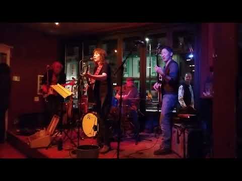 Sarah Levecque Band - Dead Center, Head On  (at Sally O'Briens)