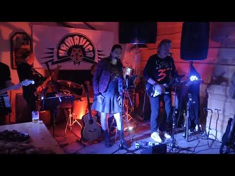 Hrmavica - Lucie - Šťastnej chlap