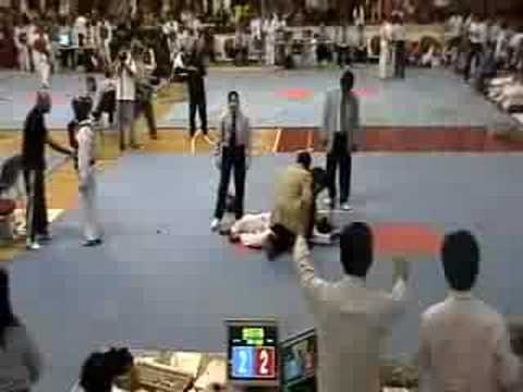 KNOCK OUT DE GIOVANA