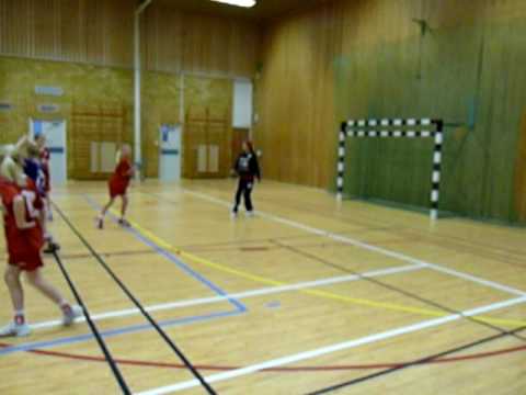 Mira räddar mot Skara