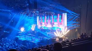 Trans-Siberian Orchestra 2018 Oakland Concert Finale - Requiem + Sarajevo
