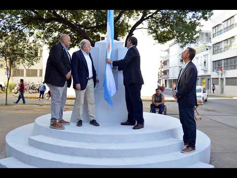 La Municipalidad homenajeó a Cosme Maciel a 214 años del primer izamiento de la bandera argentina
