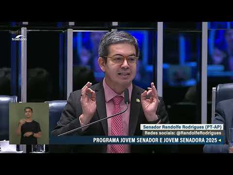 Randolfe Rodrigues destaca importância do Programa Jovem Senador